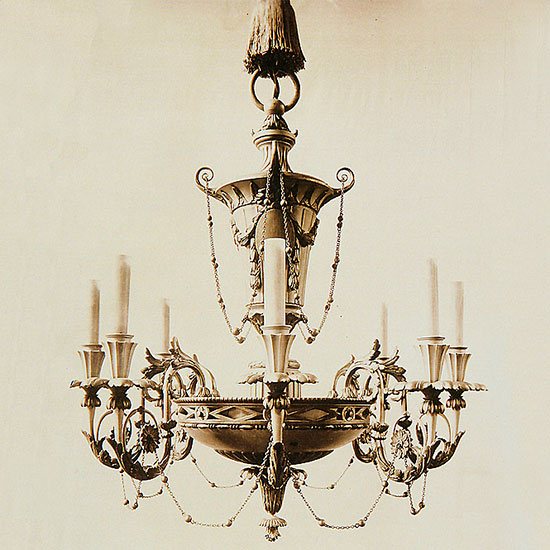 Picture of the original chandelier, now disappeared.